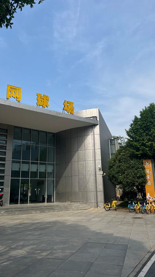 不仅仅是他