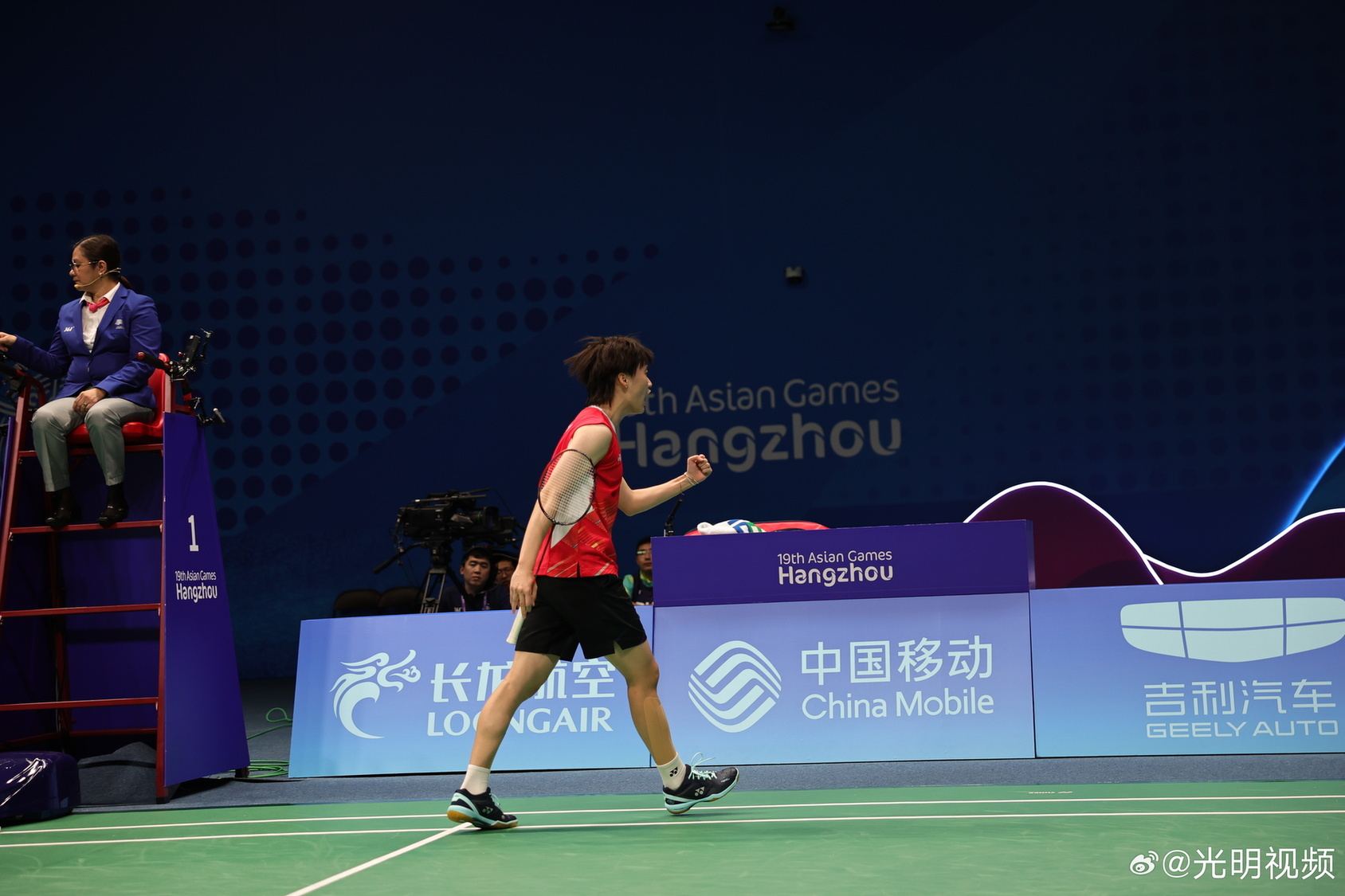 认击球前后 认击球前后