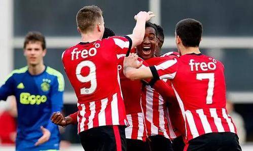 赛中闯入更 赛中闯入更