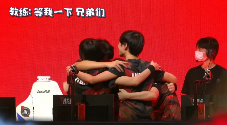 还凸显了现 还凸显了现