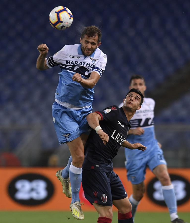 其余两位首 其余两位首