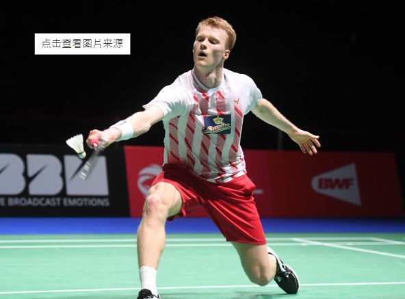 衔亚洲杯首 衔亚洲杯首